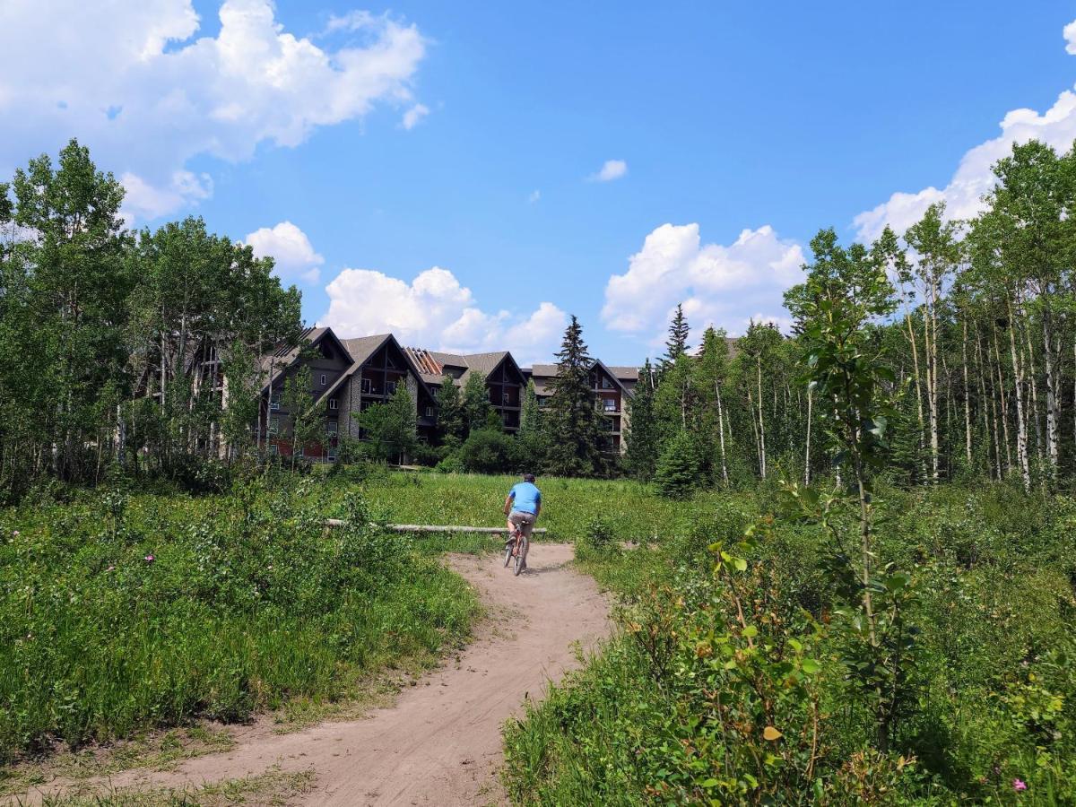 Paradise Resort Club And Spa Канмор Екстериор снимка