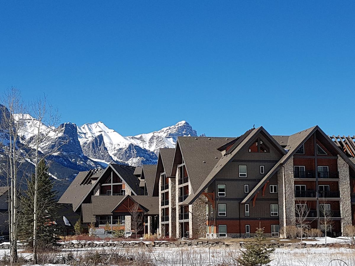 Paradise Resort Club And Spa Канмор Екстериор снимка
